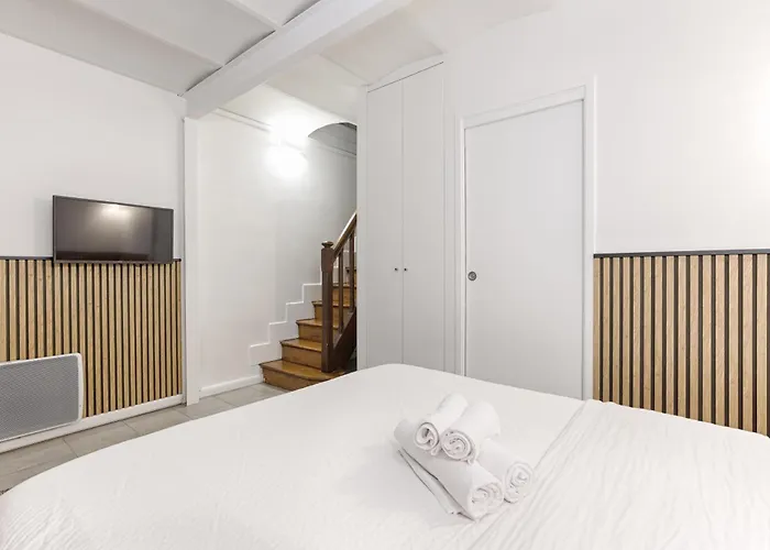 Mykeypers - Stylish & Luxury Loft 6p - Arc De Triomphe شقة *
